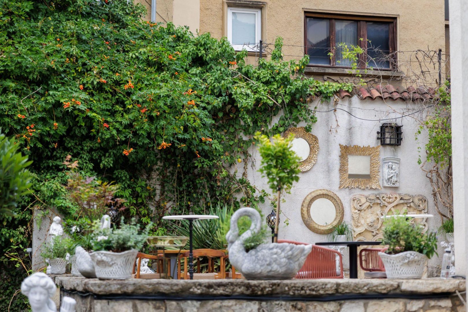 Evenimente corporate și conferințe private desfășurate la EkoGroup Vila