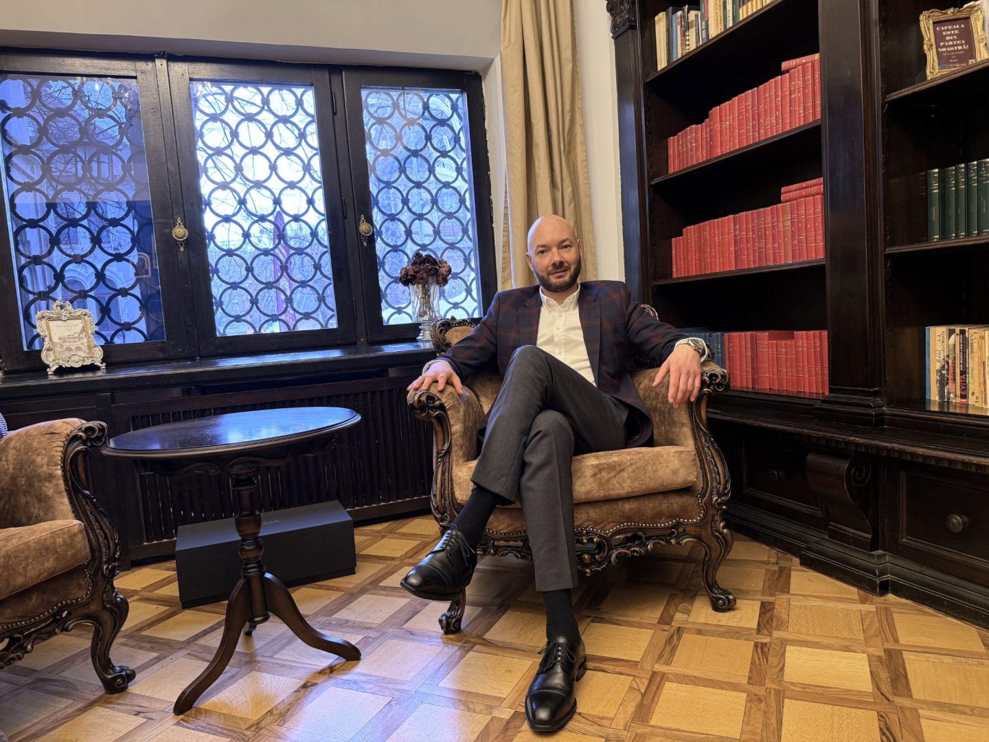 Litigiu comercial cu partener extern: cum gestionează avocatul Vladimir Naciu extraneitatea fără blocaje